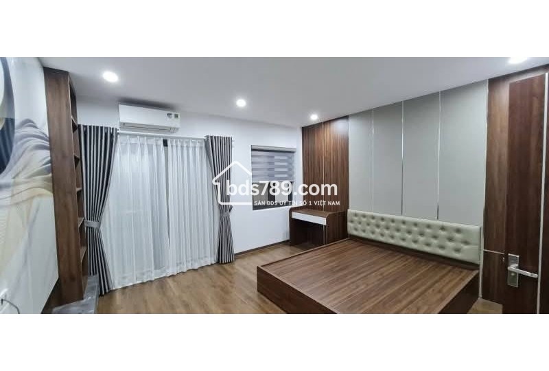 BÁN NHÀ MỚI FULL NỘI THẤT 6 TẦNG, THANG MÁY, MẶT TIỀN 4.5M