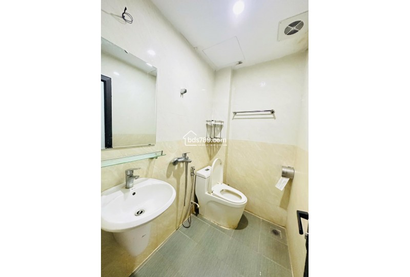 Bán nhà 5 tầng tại ngõ 31 Vạn Phúc, Hà Đông – Ô tô đỗ cửa, nội thất đầy đủ