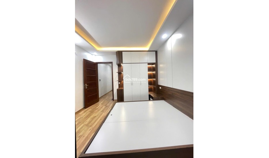 Bán nhà mới đẹp tại Kim Giang, Thanh Xuân - Diện tích 42m², 5 tầng, giá chỉ 7,3 tỷ