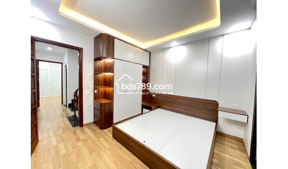 Bán nhà mới đẹp tại Kim Giang, Thanh Xuân - Diện tích 42m², 5 tầng, giá chỉ 7,3 tỷ