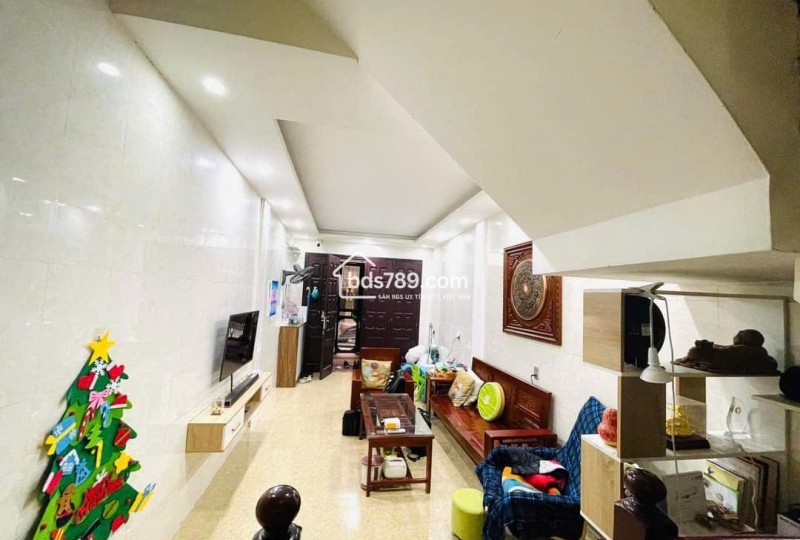 Chính Chủ Cho Thuê Nhà Full Đồ Ngõ 565 Nguyễn Trãi – 3 Tầng, Tiện Nghi Đầy Đủ, Gần Các Trường Đại Học