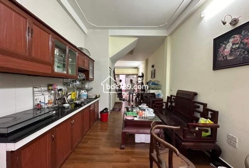 Chính chủ bán nhà tại Tựu Liệt, Thanh Trì, Hà Nội - 5 tầng, ô tô tránh, giá chỉ 6,3 tỷ