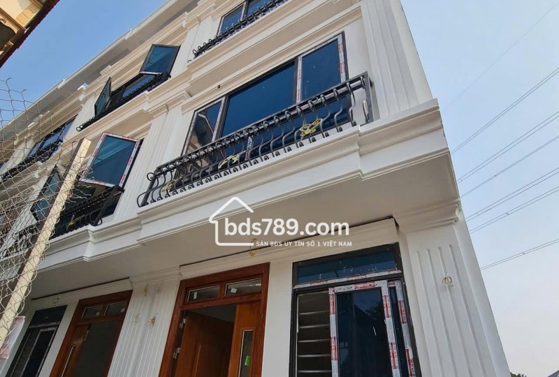 Bán Nhà F0 Thị Trấn Chúc Sơn - Chương Mỹ, Giá Đầu Tư Chỉ 2.98 Tỷ