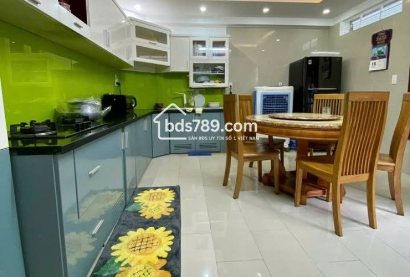 Bán Nhà 2 Mặt Tiền Hẻm Trương Công Định, P3, Vũng Tàu – Nhà 1 Trệt 1 Lửng 2 Lầu, Giá Chỉ 5,2 Tỷ!