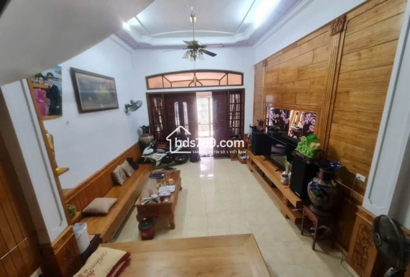 Bán căn nhà 2 tầng Phường Đông Vệ, TP Thanh Hóa – 100m², mặt tiền 5m, ngõ ô tô
