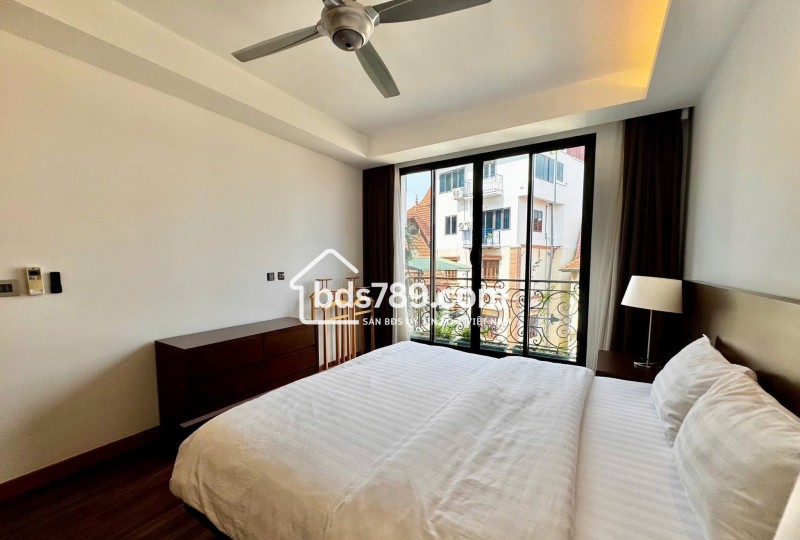 Bán tòa căn hộ hạng sang trung tâm Tây Hồ, diện tích 162m2, 10 tầng, giá 91 tỷ