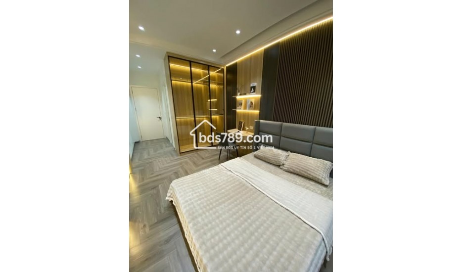 Bán Nhà 5 Tầng Nguyễn Viết Xuân, Hà Đông – 31m², Thang Máy, 2 Mặt Thoáng, Gần Ô Tô – Giá Tốt 7.6 Tỷ