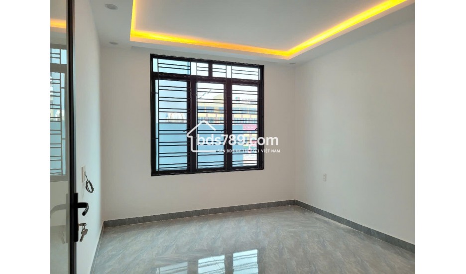 Bán Nhà 3.5 Tầng Đường Lạch Tray gần cầu rào 1 Ngô Quyền Hải Phòng, giá 3.55 tỷ.