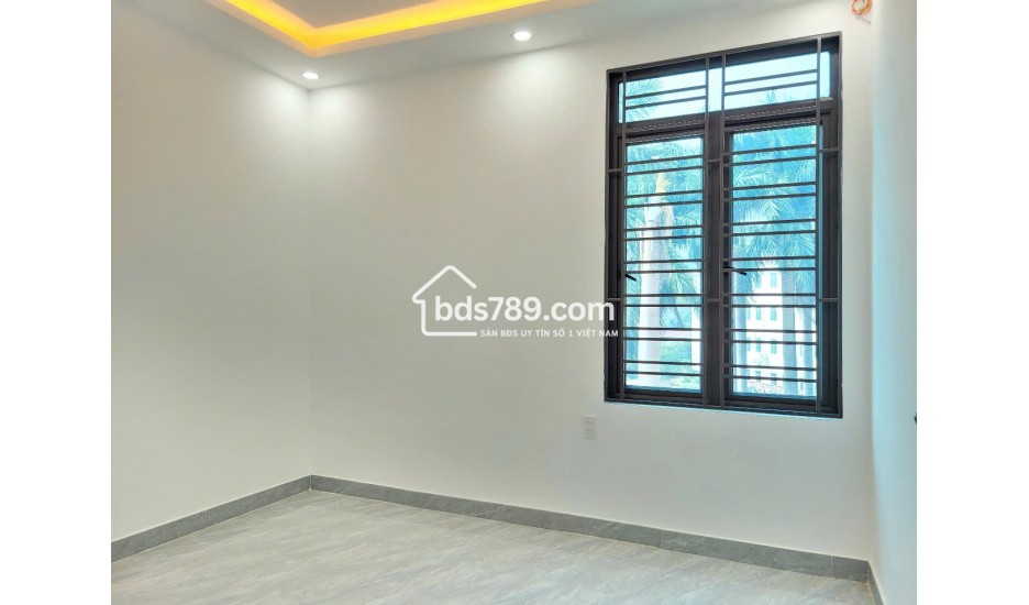 Bán Nhà 3.5 Tầng Đường Lạch Tray gần cầu rào 1 Ngô Quyền Hải Phòng, giá 3.55 tỷ.