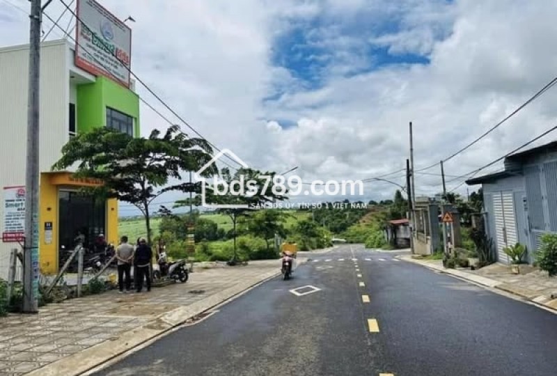 BÁN ĐẤT FULL THỔ CƯ ĐƯỜNG CÔ GIANG, PHƯỜNG HOA LƯ, PLEIKU