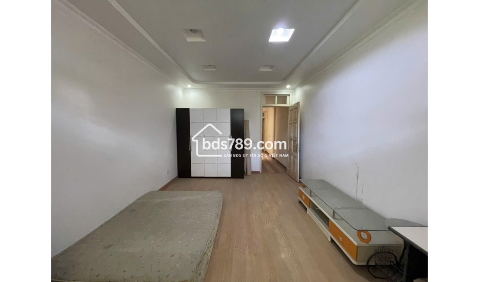 Bán Nhà 4 Tầng dân xây Lô 22 Lê Hồng Phong Ngô Quyền Hải Phòng, vị trí đẹp, giá 7.39 tỷ.