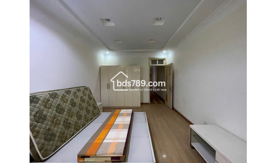 Bán Nhà 4 Tầng dân xây Lô 22 Lê Hồng Phong Ngô Quyền Hải Phòng, vị trí đẹp, giá 7.39 tỷ.