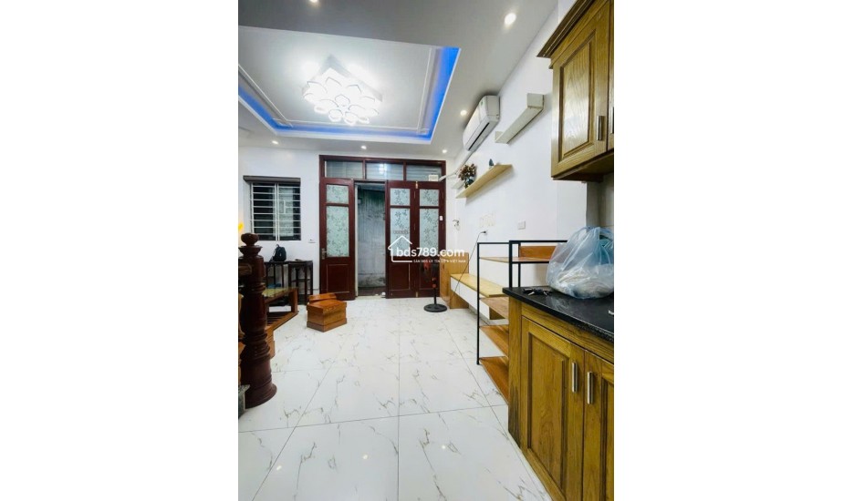 NHÀ ĐẸP TRUNG TÂM HÀ ĐÔNG – GẦN PHỐ QUANG TRUNG – 4.5 TẦNG CHUẨN CÔNG NĂNG