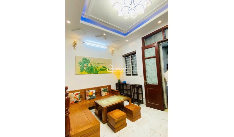 NHÀ ĐẸP TRUNG TÂM HÀ ĐÔNG – GẦN PHỐ QUANG TRUNG – 4.5 TẦNG CHUẨN CÔNG NĂNG