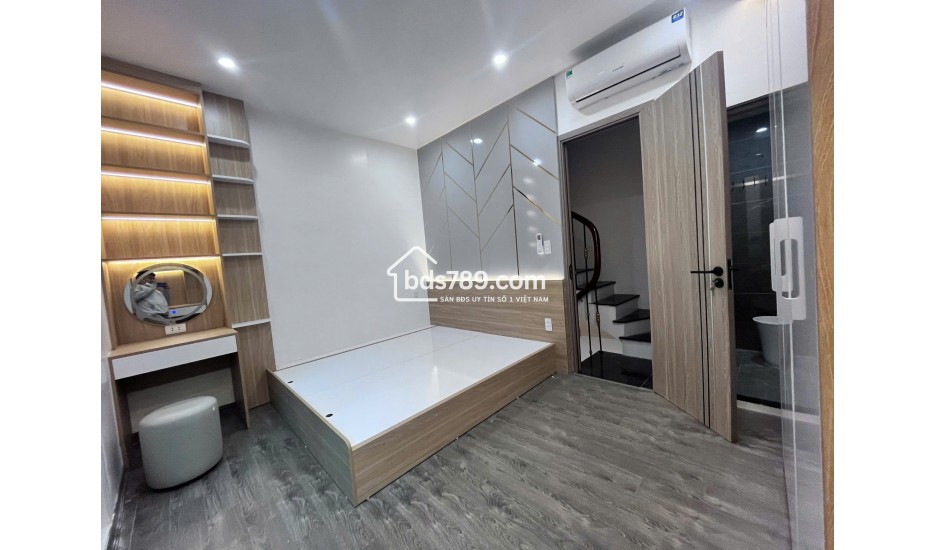 NHÀ ĐẸP BẾ VĂN ĐÀN – QUANG TRUNG – 4.5 TẦNG – GIÁ 5.9 TỶ – Ô TÔ ĐỖ CỬA