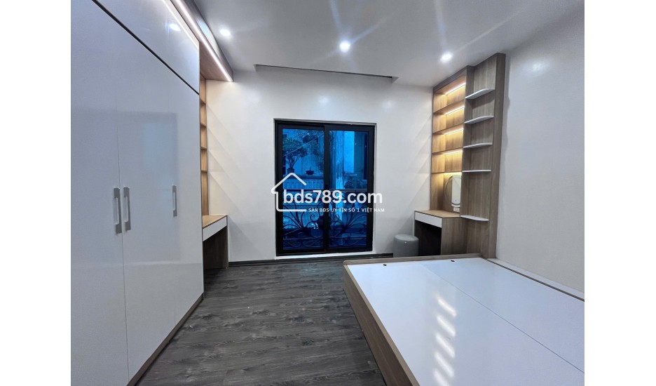 NHÀ ĐẸP BẾ VĂN ĐÀN – QUANG TRUNG – 4.5 TẦNG – GIÁ 5.9 TỶ – Ô TÔ ĐỖ CỬA