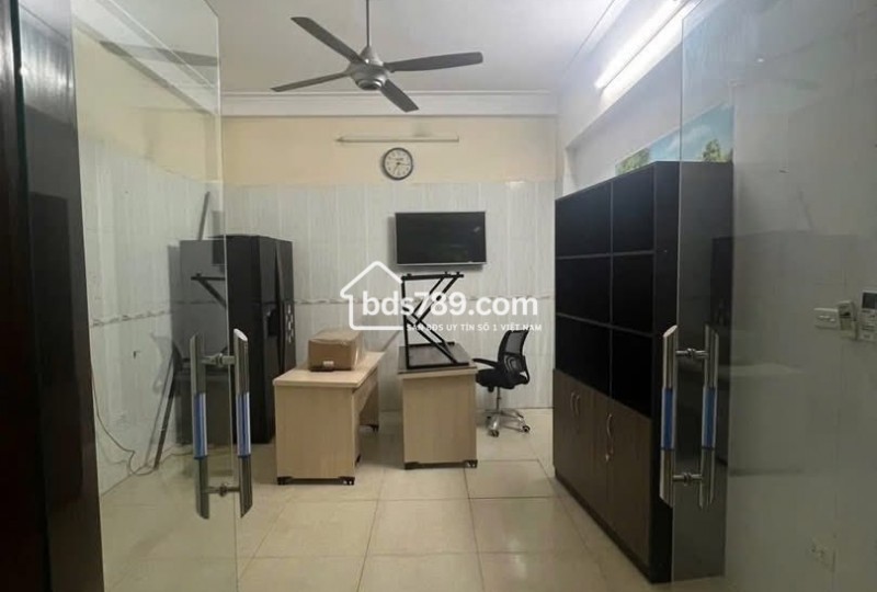 Cho thuê nhà 4 tầng Hàng Bè Mậu Lương Hà Đông 6 phòng ngủ