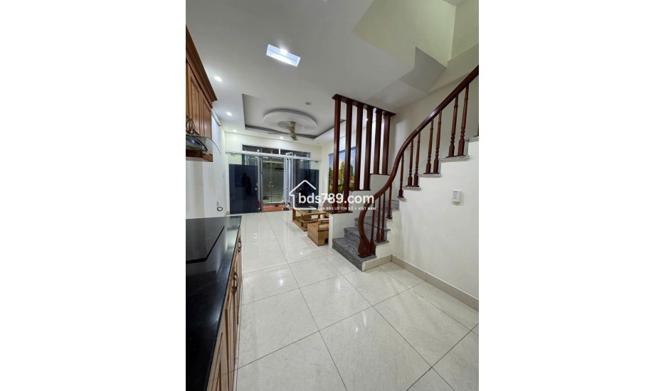 Bán nhà Kiến Hưng – ngõ nông, thẳng tắp, gần ô tô – cơ hội đầu tư lâu dài