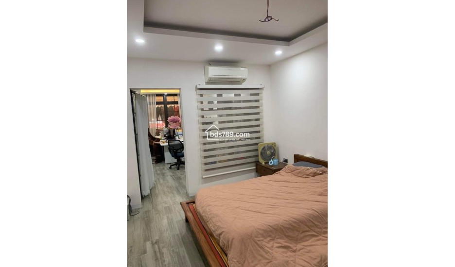 Bán TT Đống Đa - ô tô đỗ cửa - DT sổ hiếm - DT sử dụng 150m2 - tầm tiền cạnh tranh nhà đất