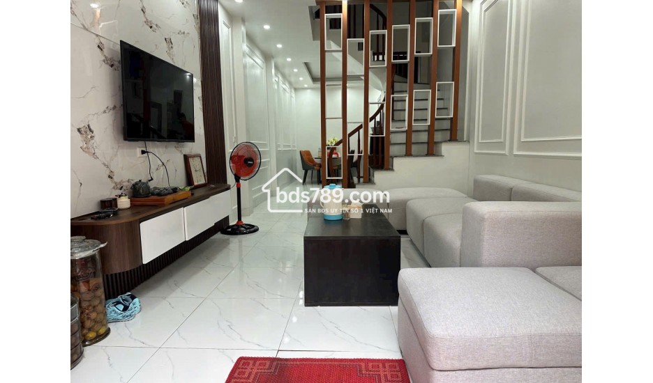 BÁN NHANH: NHÀ 5 TẦNG MỚI TINH – ĐA SỸ, HÀ ĐÔNG – GẦN ĐƯỜNG Ô TÔ LỚN