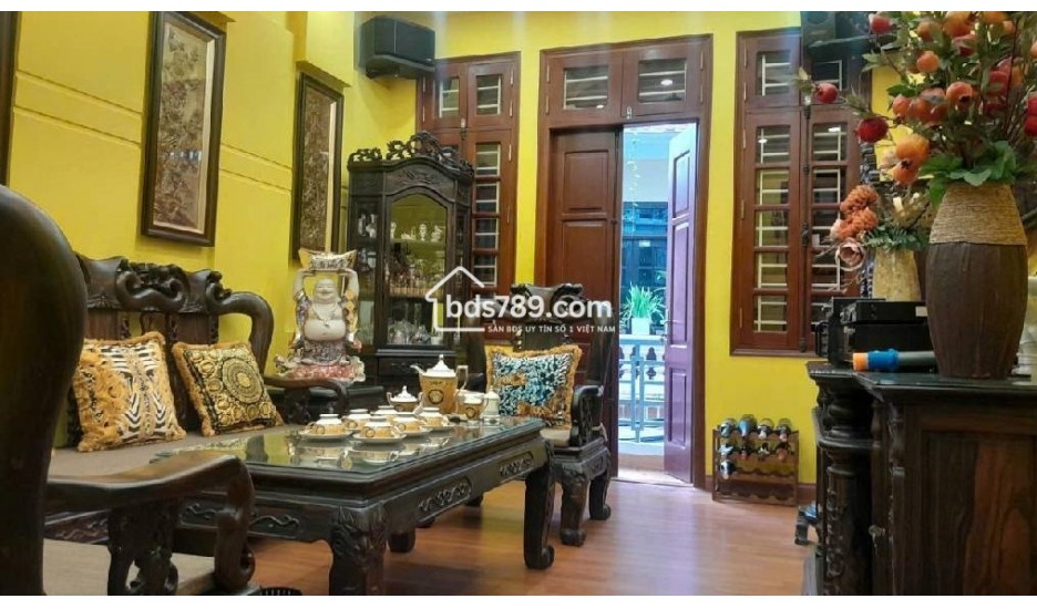 Bán nhà phố Huỳnh Thúc Kháng - Carnival đỗ cửa  - Thoáng ở ngay - 50m2 - n 14 tỷ