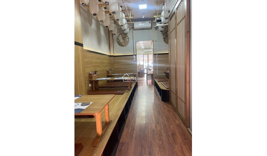 Cho thuê nhà, mặt bằng kinh doanh 140 m² mặt tiền 61 phan huy ích p 15 q Tân Bình