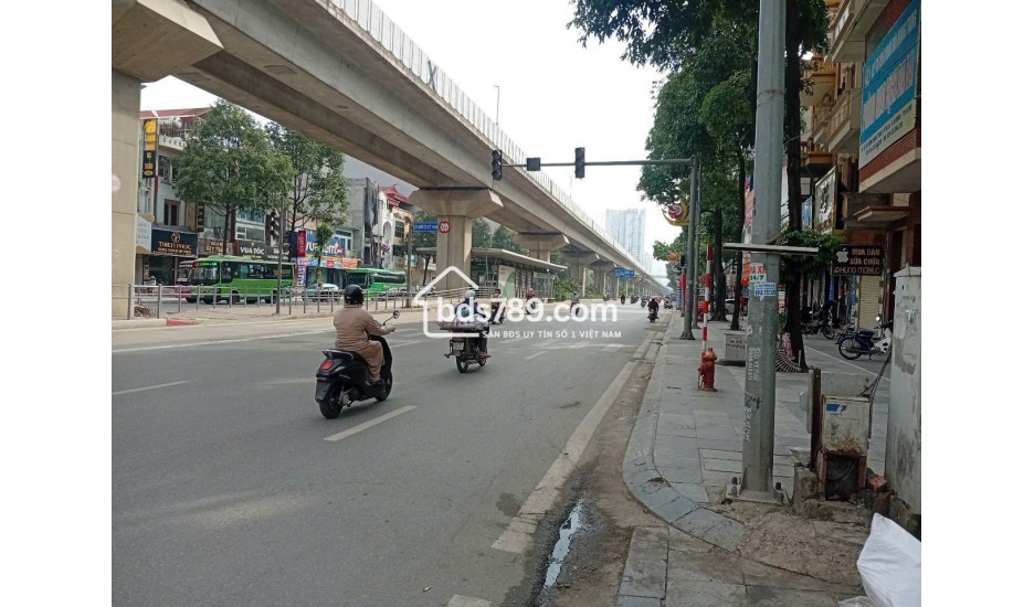 CỰC HIẾM: BÁN NHÀ PHỐ QUANG TRUNG, HÀ ĐÔNG – Ô TÔ ĐỖ CỬA – 11.4 TỶ (SỔ ĐỎ CHÍNH CHỦ)