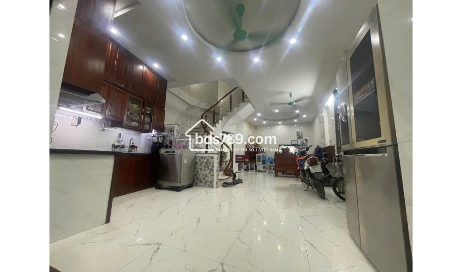 Nhà rộng đẹp tại tổ 11 Mậu Lương – gần chợ, gần ô tô, dọn vào ở ngay