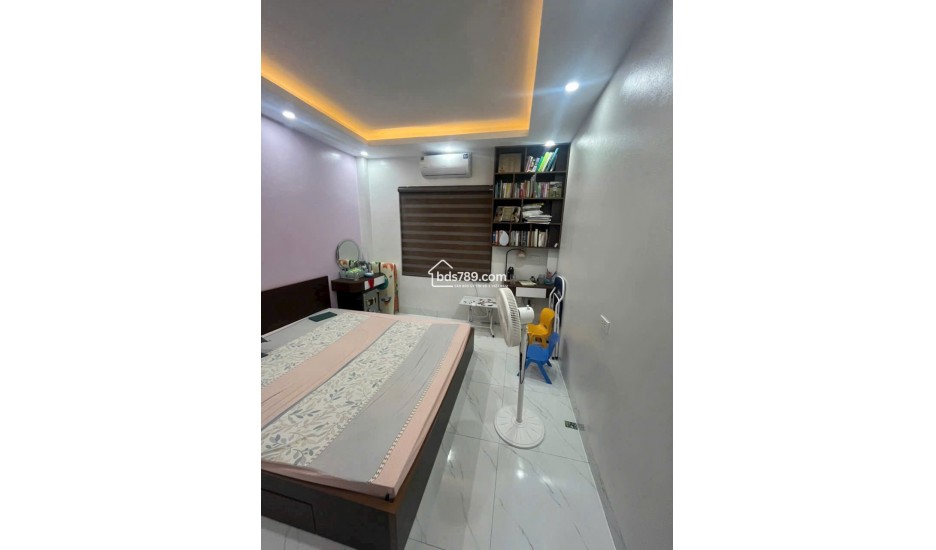 BÁN NHANH: NHÀ 5 TẦNG MỚI TINH – ĐA SỸ, HÀ ĐÔNG – GẦN ĐƯỜNG Ô TÔ LỚN