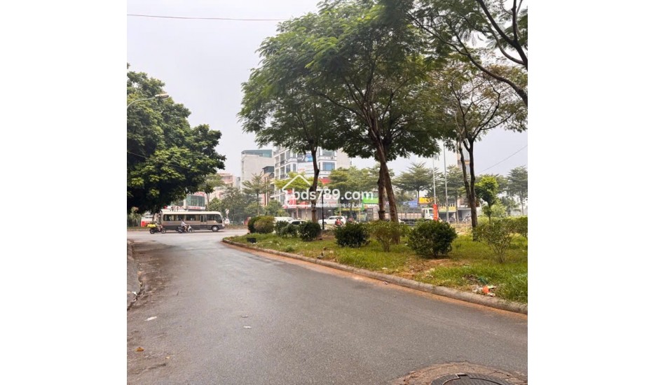 Bán nhà riêng- 97m2 (hiếm)-12,3 tỷ- Lô góc-tại Đường La Nội, Hà Đông.