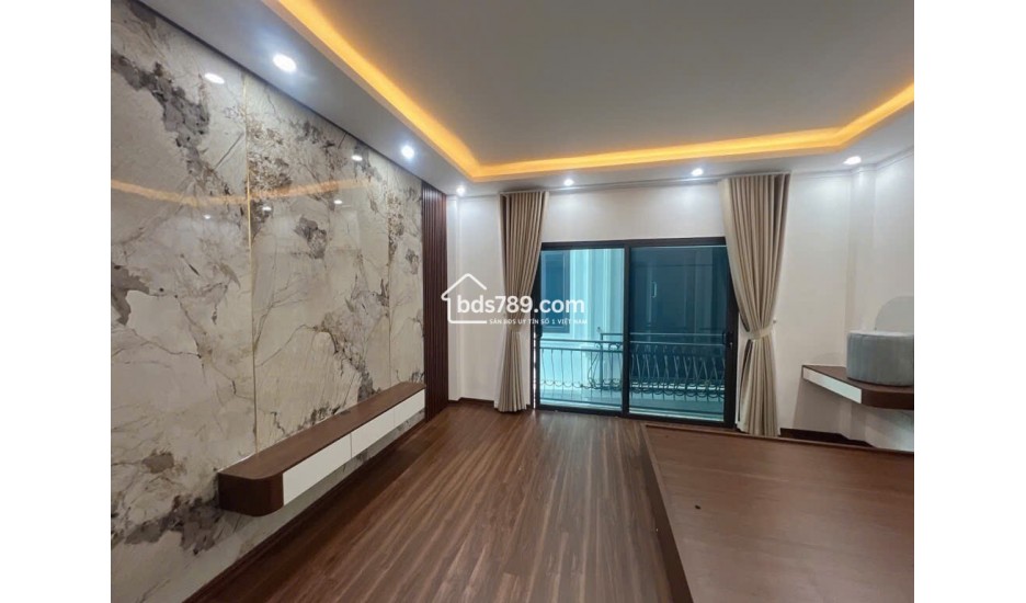 Bán nhà Trần Phú - giá 9,88 tỷ - 32m2 -Nhà mới xây-THANG MÁY SẴN