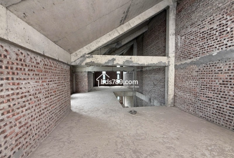 BÁN NHÀ LÊ TRỌNG TẤN 4 TẦNG LÔ GÓC (2 THOÁNG) - VIEW VƯỜN HOA - ĐƯỜNG NỘI KHU Ô TÔ - VỈA HÈ RỘNG - Ở CỰC SƯỚNG - 160 M2 MẶT TỀN 8 M2 - GIÁ CHỈ 29,6 TỶ