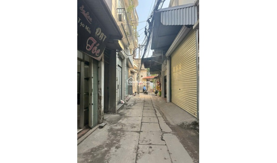 Cần bán block 4 lô đất phố Nguyễn Trực, phường Phú Lãm, quận Hà Đông, Hà Nội.