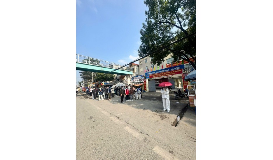 Cần bán block 4 lô đất phố Nguyễn Trực, phường Phú Lãm, quận Hà Đông, Hà Nội.