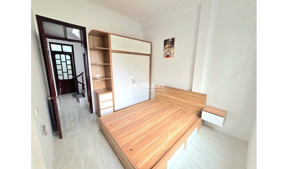 NGÔ QUYỀN-hà đông-31m2-7,6 tỷ-oto nhỏ đỗ cửa