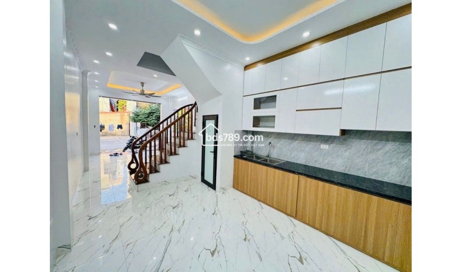 Bán nhà riêng Ngô Quyền_Hà đông_35m2_Hơn 9tỷ_Sân trước nhà thoáng vĩnh viễn_Hiếm!