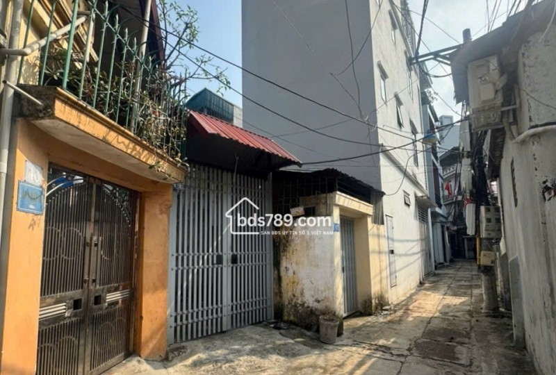 Cần bán block 4 lô đất phố Nguyễn Trực, phường Phú Lãm, quận Hà Đông, Hà Nội.