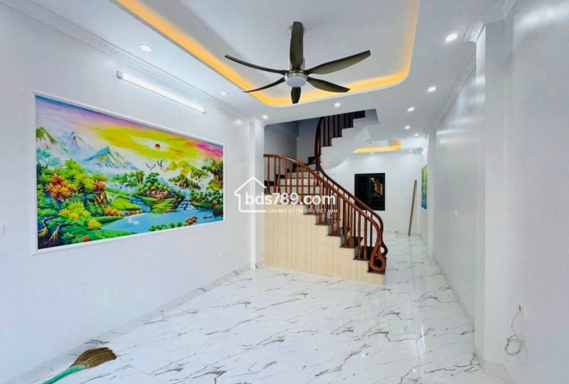 Bán nhà riêng Ngô Quyền_Hà đông_35m2_Hơn 9tỷ_Sân trước nhà thoáng vĩnh viễn_Hiếm!