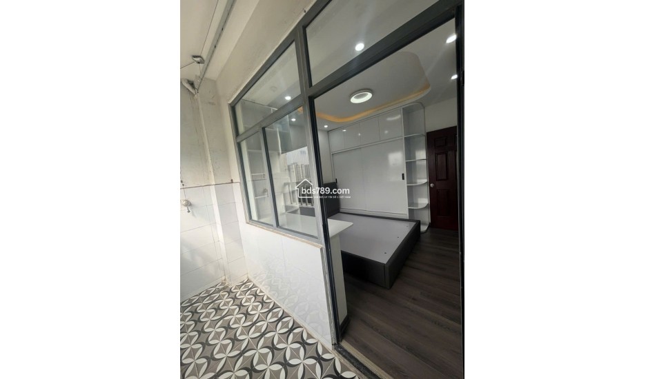 Bán căn hộ VOV Mễ Trì tòa CT2 C căn góc ban công Đông Nam full nội thất