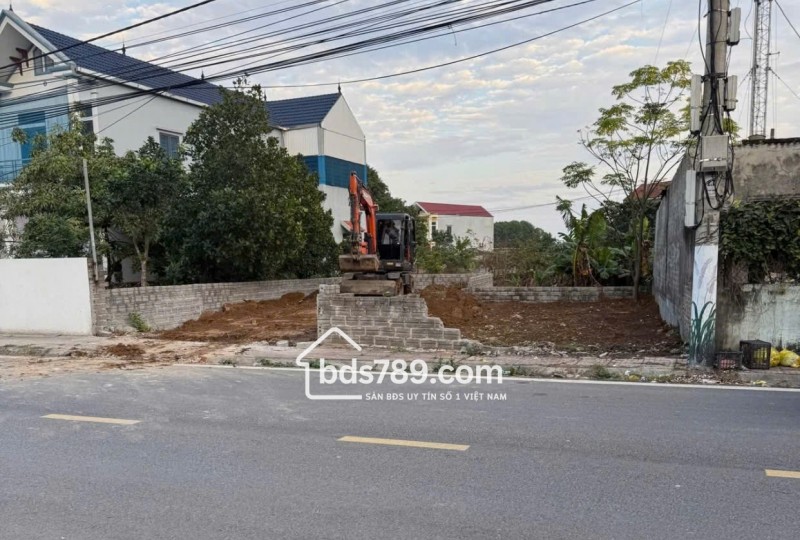 Bán Gấp Mảnh Đất Ngay Trục Chính Ra KCN VSIP  Mặt Tiền 8M Gía Chỉ Hơn 1 Tỷ