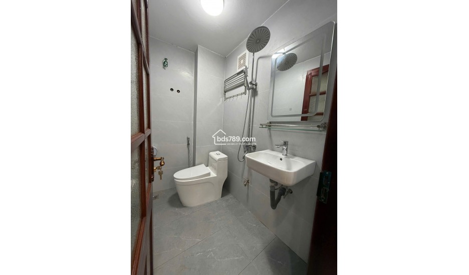 Bán nhà Yết Kiêu Hà Đông 5 tầng, ô tô đỗ cửa, gần Cầu Trắng, giá 9.2 tỷ