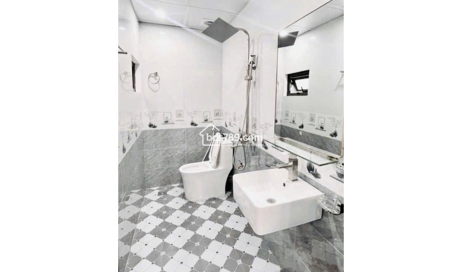 Bán nhà Yên Nghĩa - lô góc 2 mặt tiền - 40m2 - 5 tầng - ô tô tránh.