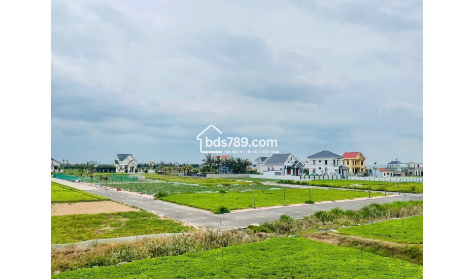 Chính chủ bán gấp 100m2, 12tr/m, đất Biển Hải Xuân, lõi khu kinh tế Ninh Cơ Nam Định